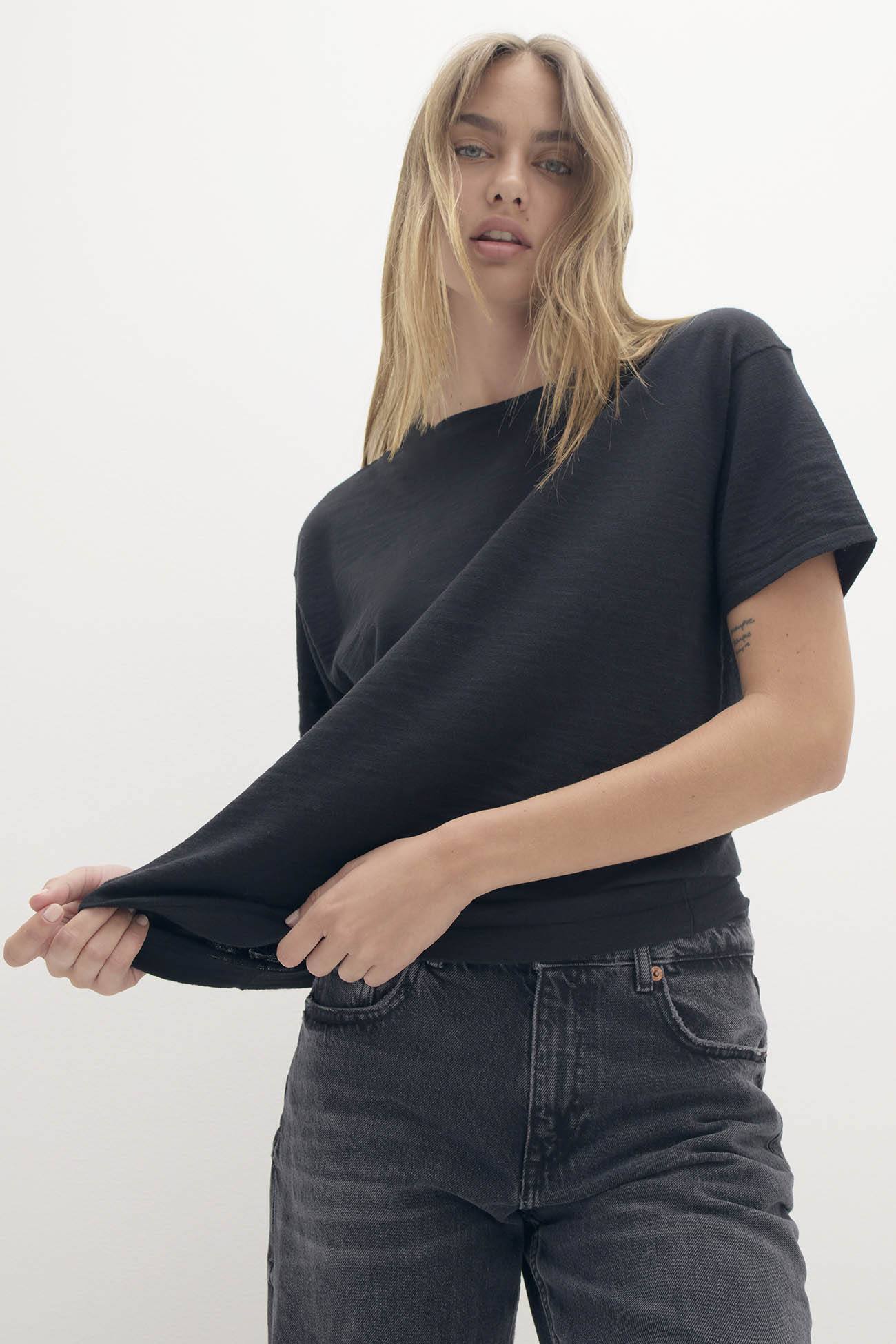 STACI ORGANIC COTTON BOYFRIEND CREWNECK TEE - Image 5