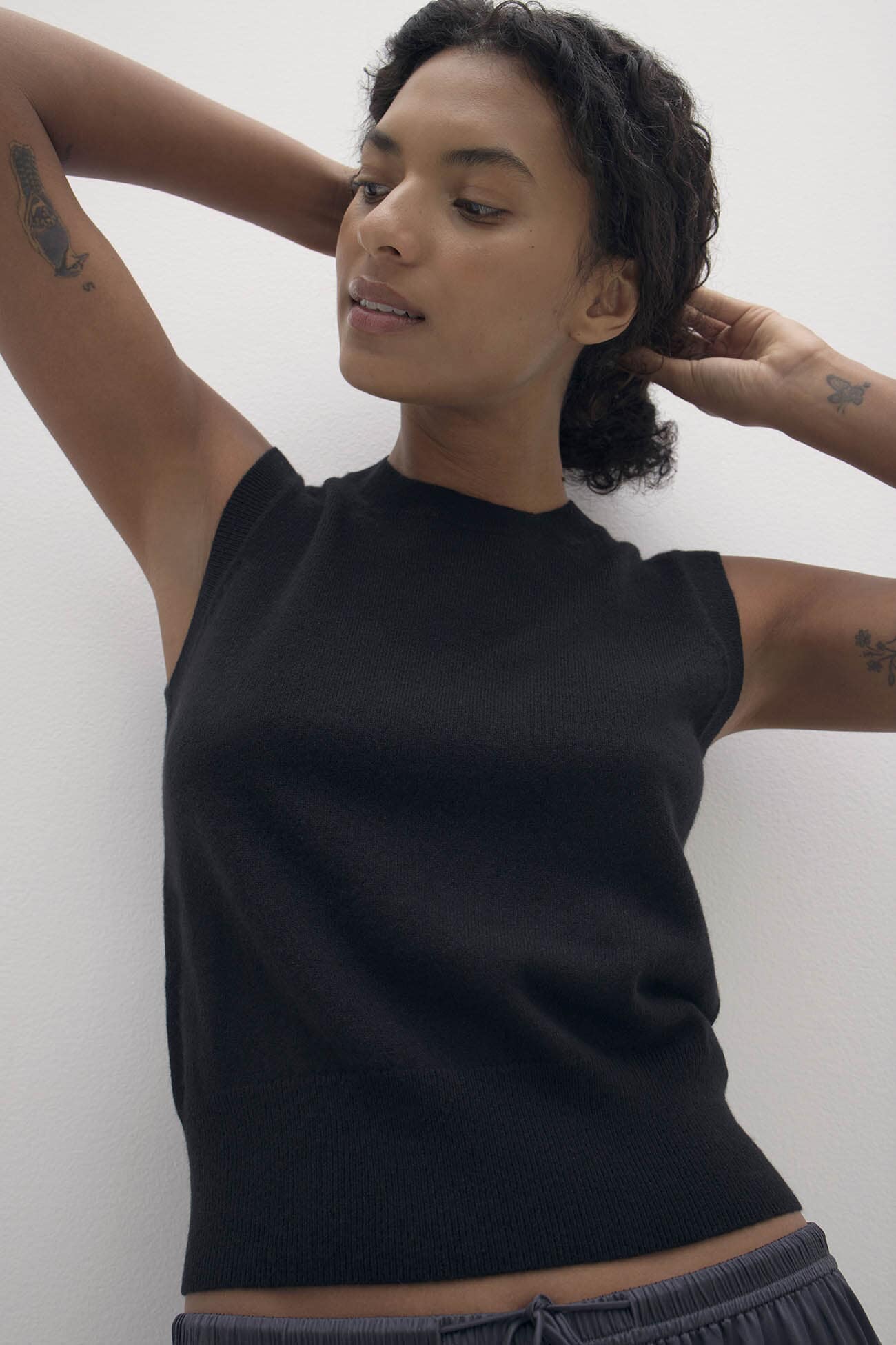 SYLVIE CASHMERE SWEATER VEST - Image 9