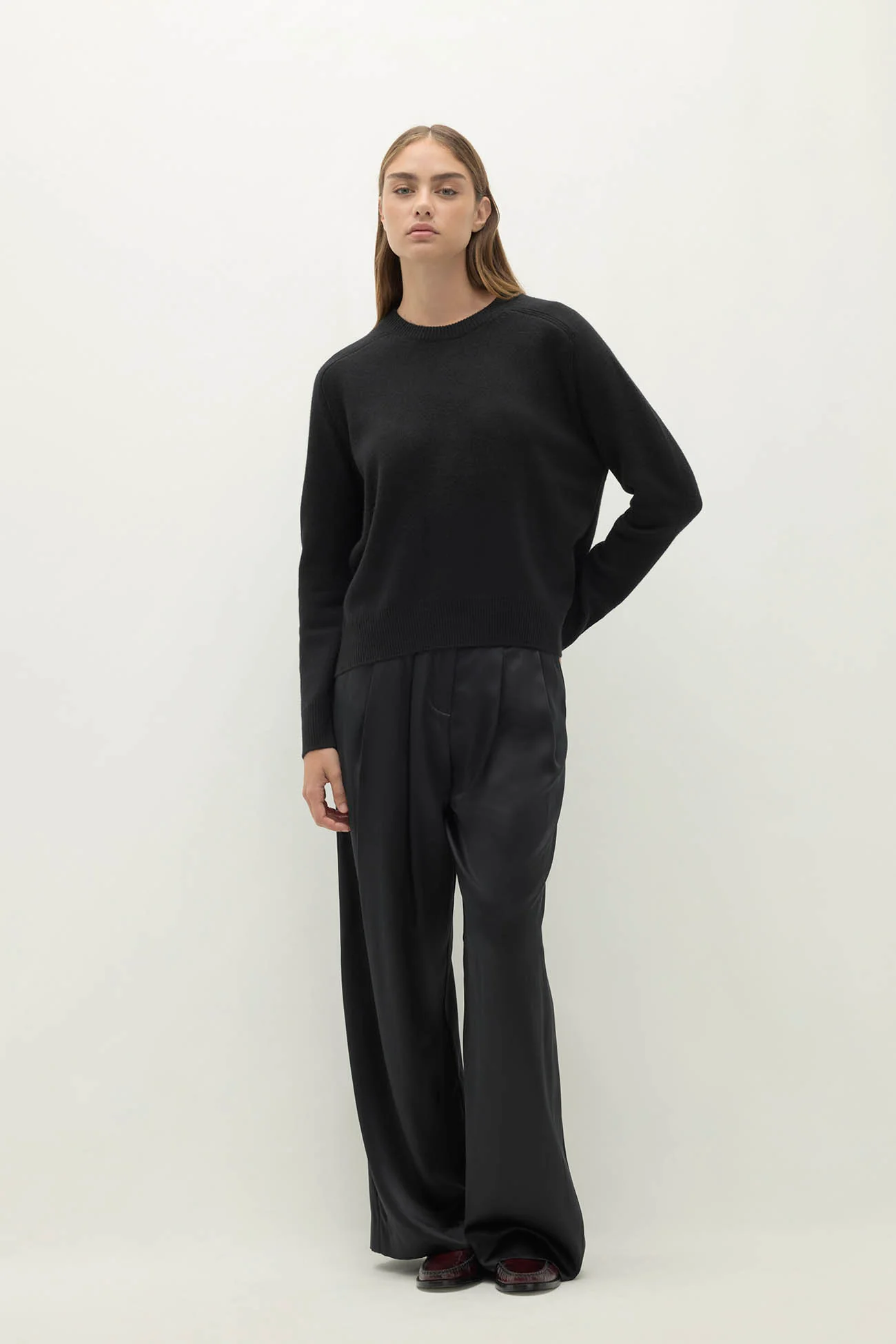 TAMMY CASHMERE CREWNECK SWEATER - Image 30