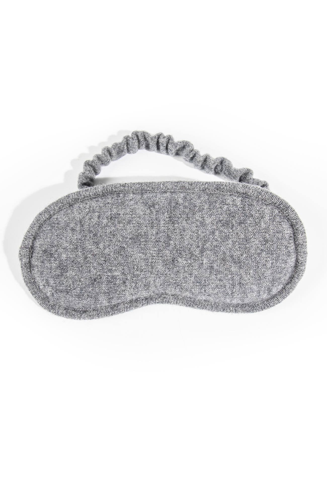 THE CASHMERE TRAVEL SET - Image 23