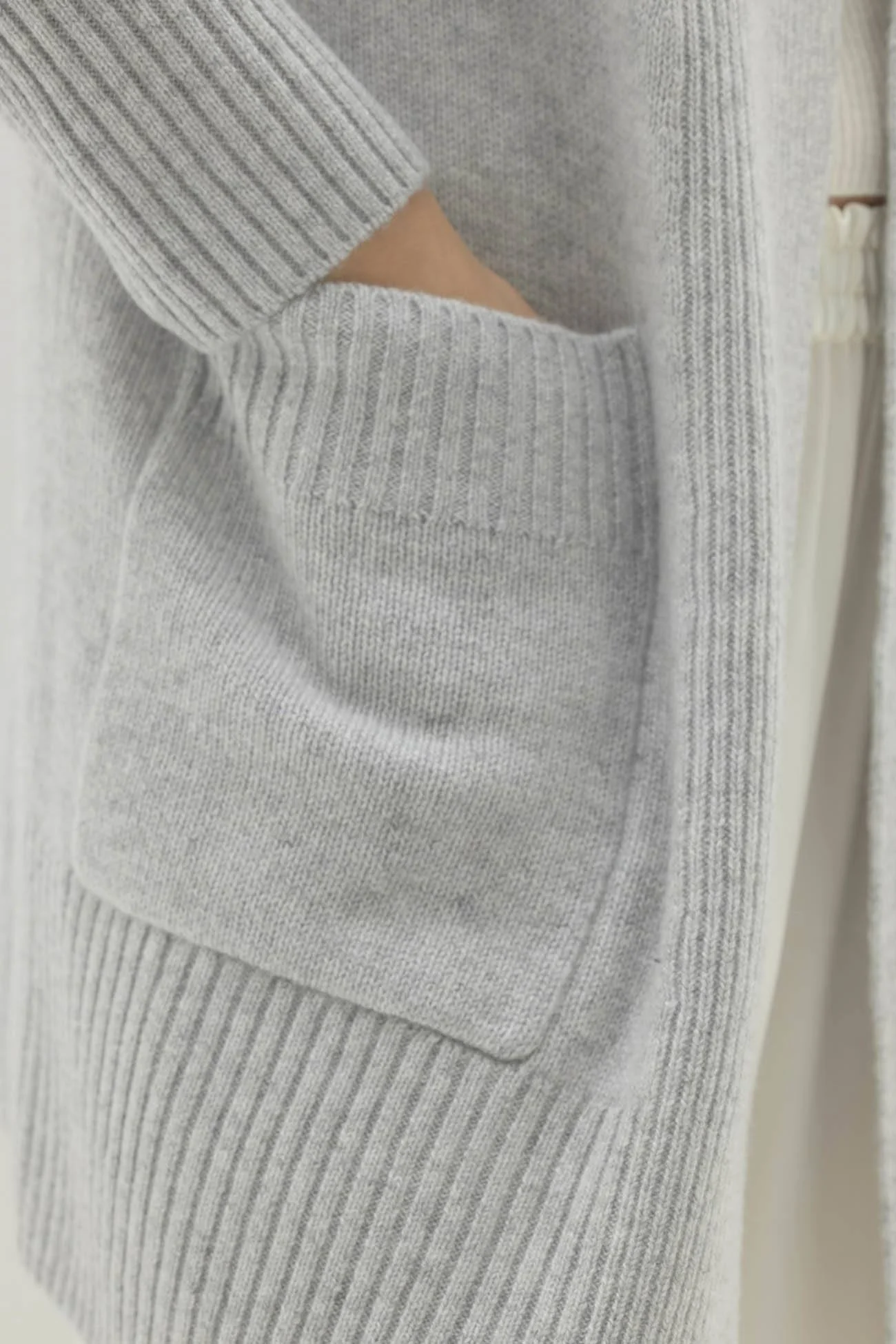 TORY CASHMERE CARDIGAN - Image 29