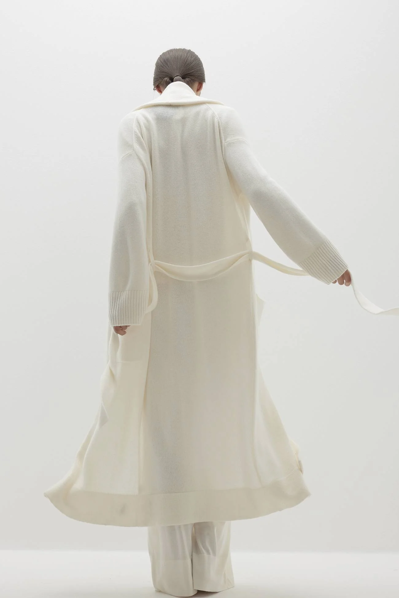 YASMIN CASHMERE ROBE - Image 15
