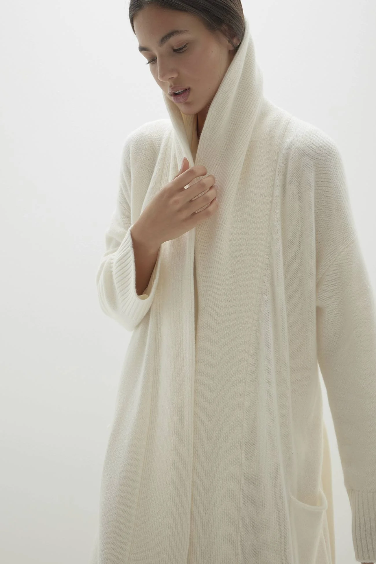 YASMIN CASHMERE ROBE - Image 18