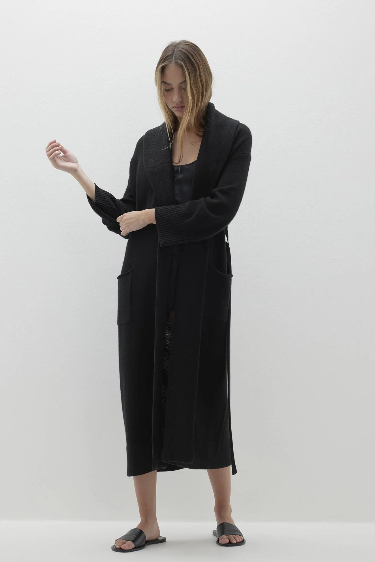 YASMIN CASHMERE ROBE - Image 9